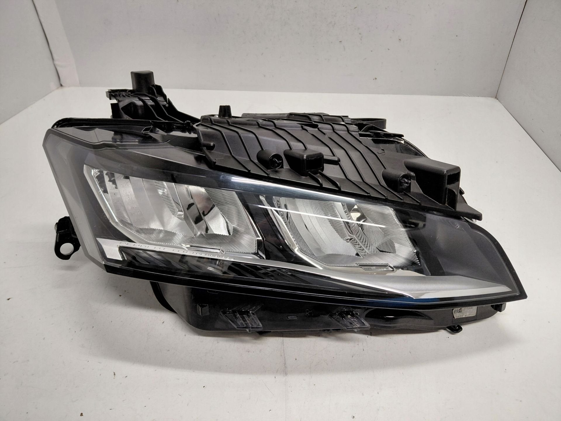 Peugeot 308 408 Koplamp Rechts 9851673580, Taurusavenue 1
2132 LS  Hoofddorp, NL, Gebruikt, Contact.group@renault.com, Stellantis N.V.