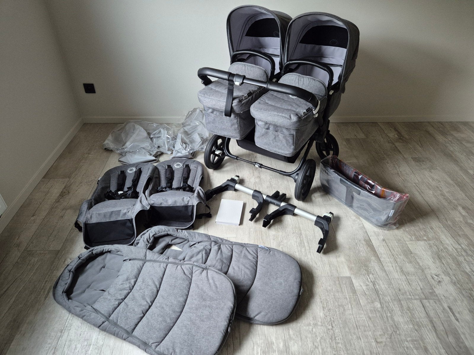 Bugaboo Donkey 3 Twin/Duo Grey Melange (nieuw schuim frame), Gebruikt, Bugaboo, Duowagen, Ophalen