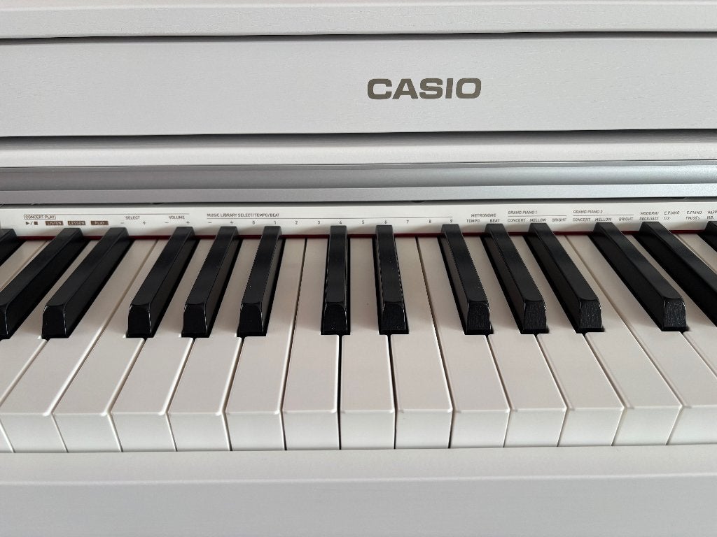 Piano, Ophalen, Zo goed als nieuw, Wit, Piano