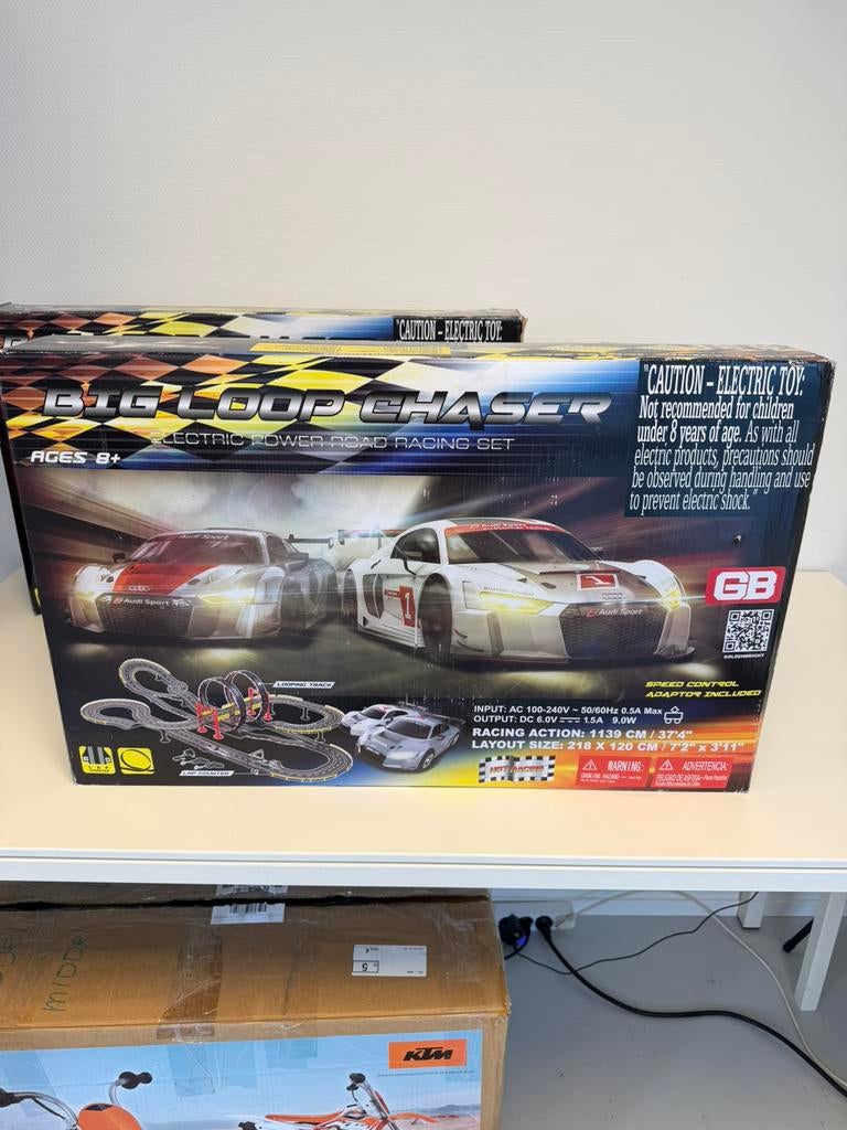Big Loop Chaser Racebaan met Loopings 1139CM Compleet 1:43, Racebaan, Ophalen of Verzenden, Zo goed als nieuw, Elektrisch