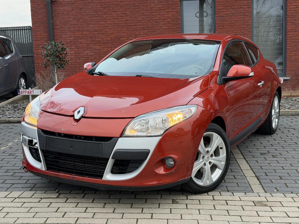 Renault Megane Coupé 1.4TCe (130Ch) Euro 5 ( 135.000Km ), Autos, Renault, Euro 5, Achat, Entreprise, Boîte manuelle