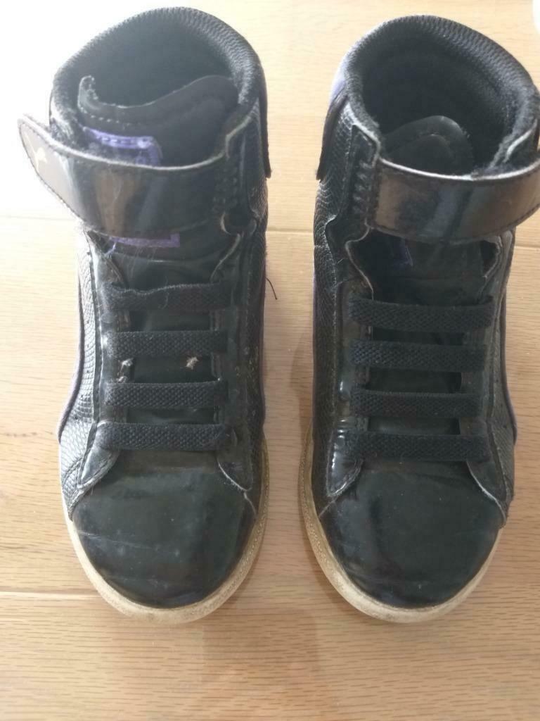 Puma sneakers zwart/paars mt 28, Ophalen, Gebruikt, Meisje, Schoenen