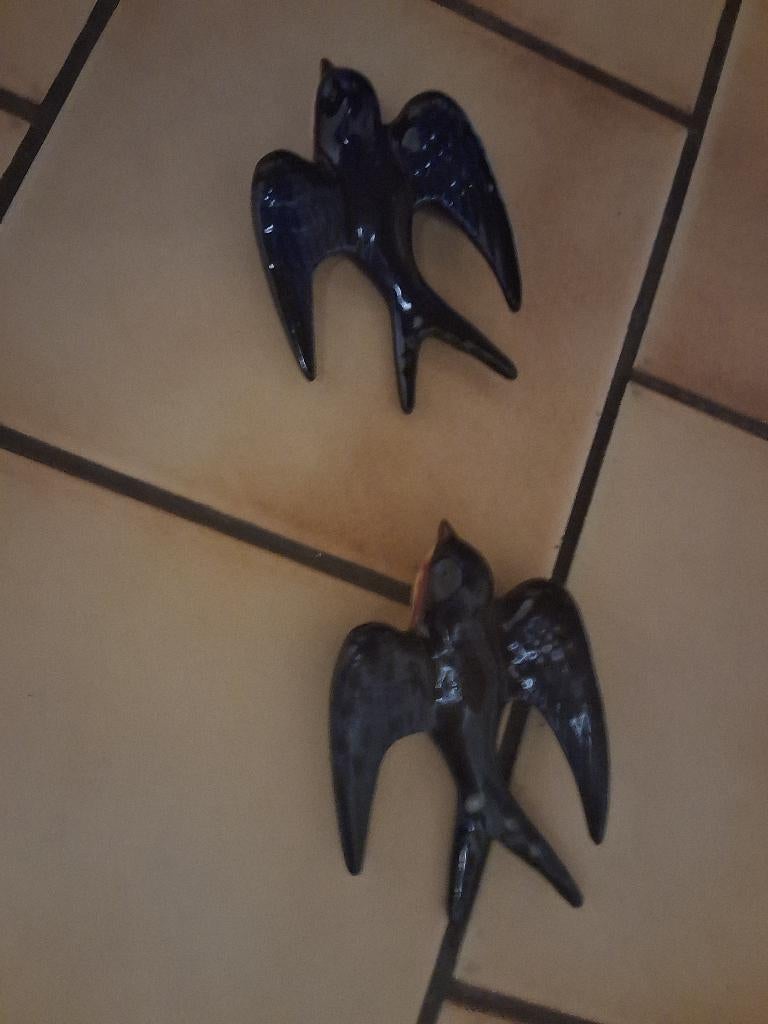 Ancienne hirondelles, Enlèvement ou Envoi