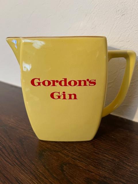 Pichet publicitaire Gordon's Gin, Wade Pottery, Collections, Enlèvement