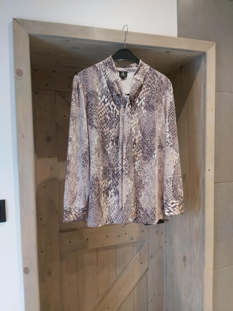 Nieuwe blouse  met striklint hals K design maat L  nieuw, Ophalen, Nieuw, Maat 46/48 (XL) of groter