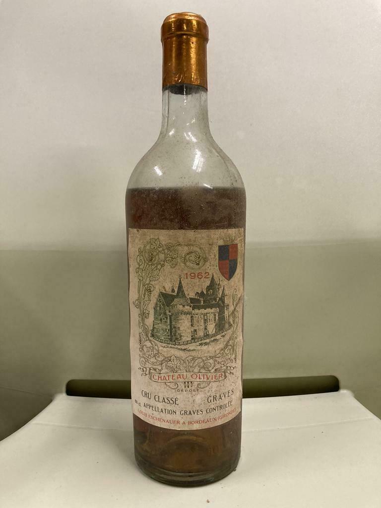 Château Olivier 1962 cru Classé Graves Bordeaux, Comme neuf, Vin blanc, Enlèvement, France
