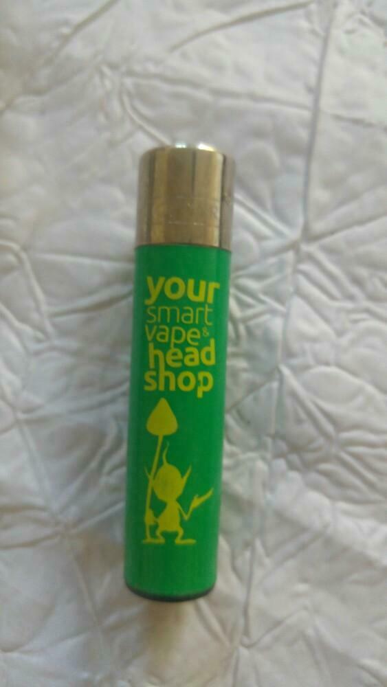 Briquet Aansteker Clipper Your smart vape & head shop green, Enlèvement ou Envoi, Utilisé, Briquet