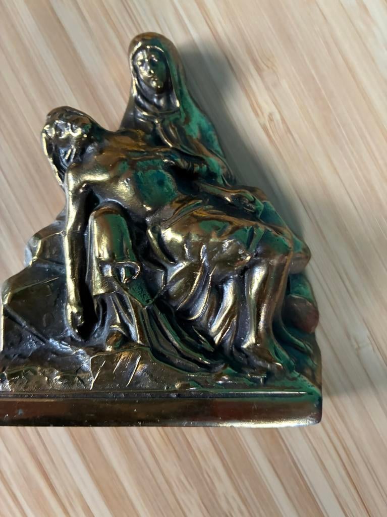 Pieta Messing années 1930, Envoi, Comme neuf