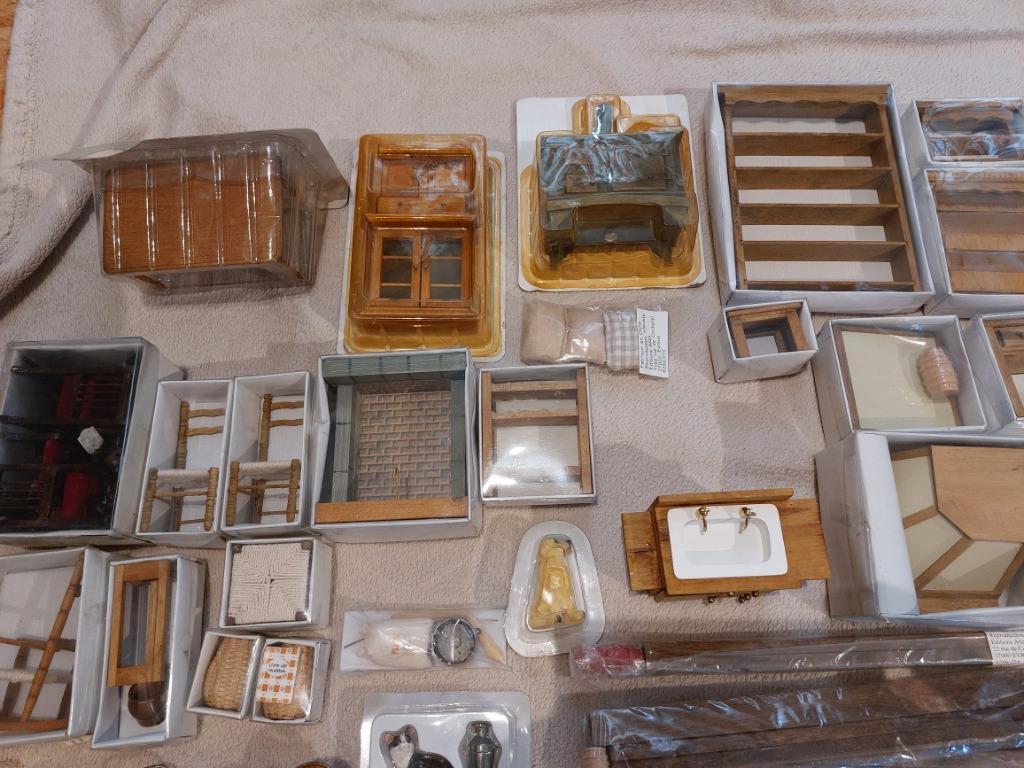 Ensemble d'accessoires miniatures pour maison, Enlèvement ou Envoi, Neuf