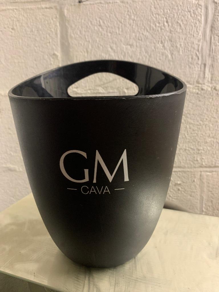 Cava emmer plastic, Ophalen, Zo goed als nieuw