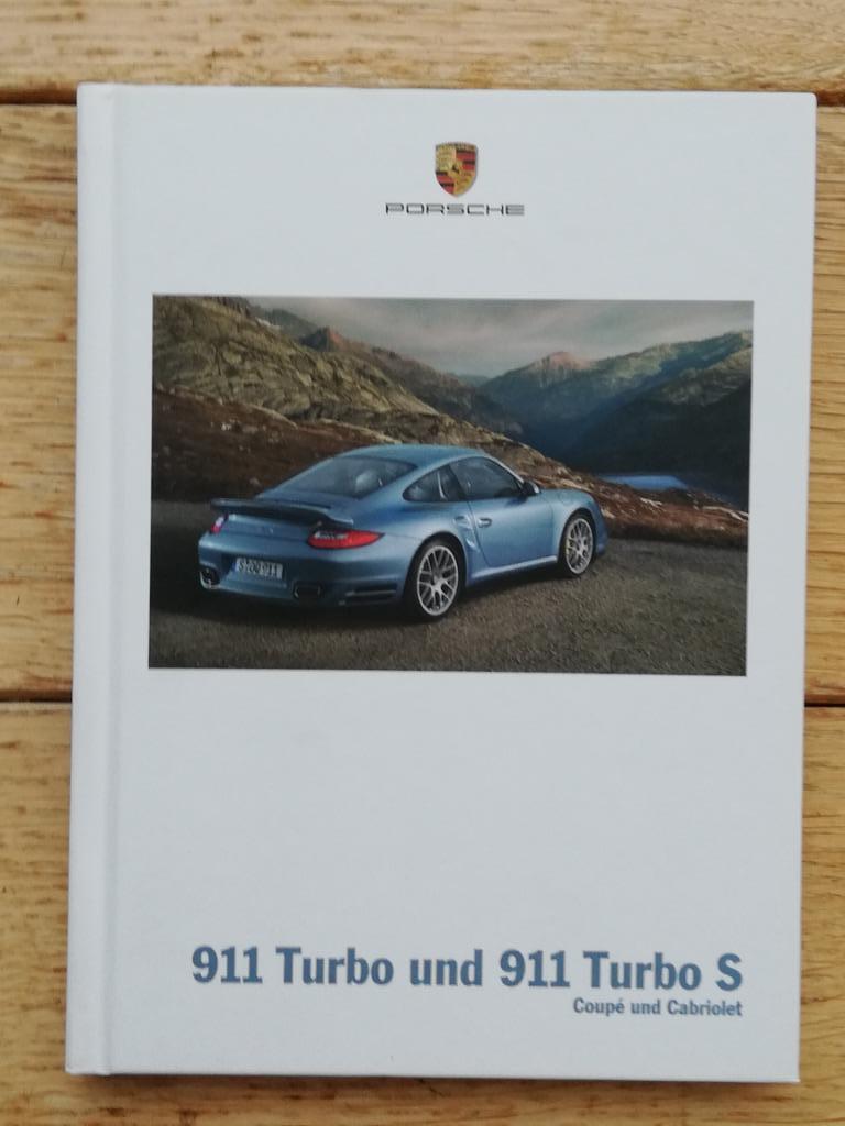 PORSCHE 911 TURBO EN TURBO S 2009 BROCHURE 118 PAGINA'S DUIT, Ophalen, Zo goed als nieuw, Porsche