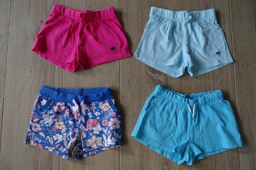 Pakket van 4 shorts maat 104, Ophalen of Verzenden, Gebruikt, Meisje, Broek