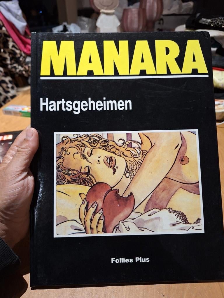 Hartsgeheimen, Boeken, Manara, Eén stripboek, Ophalen of Verzenden, Zo goed als nieuw