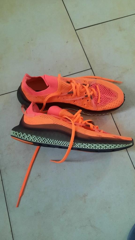 Adidas 4D fusio, Enlèvement, Adidas