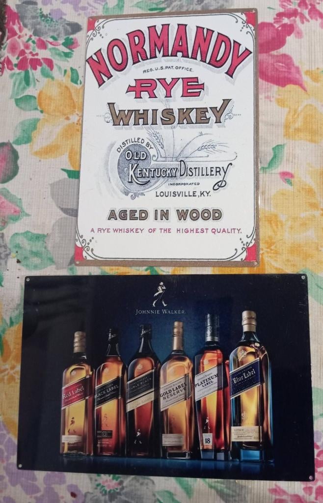 2 metalen borden whiskey whisky, Verzamelen, Verzenden, Zo goed als nieuw, Reclamebord