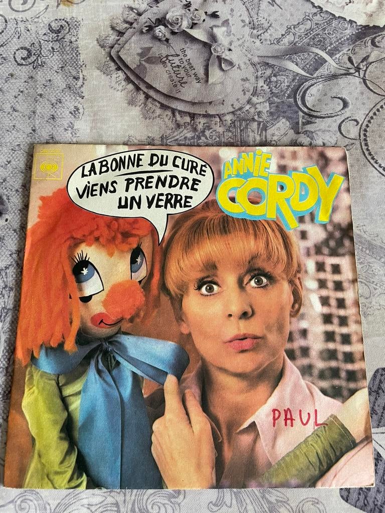 Annie cordy - la bonne du cure / viens prendre un verre, Enlèvement ou Envoi