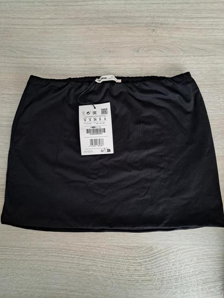 Polyamide minirok PULL&BEAR (Small), Neuf, Enlèvement, Pull & Bear, Noir