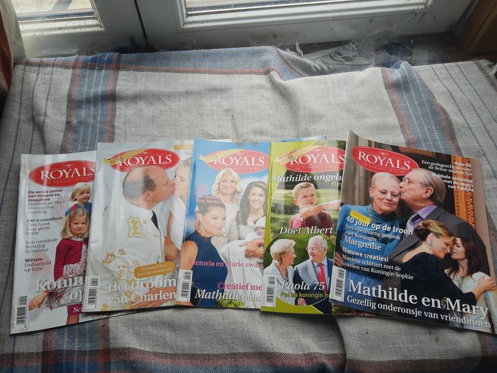 5 magazines Royals, Enlèvement ou Envoi, Comme neuf