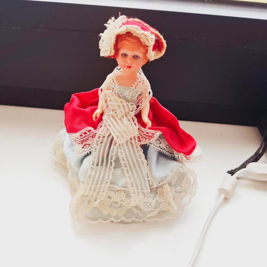 Vintage popje, Verzamelen, Poppetjes en Figuurtjes, Ophalen of Verzenden, Zo goed als nieuw