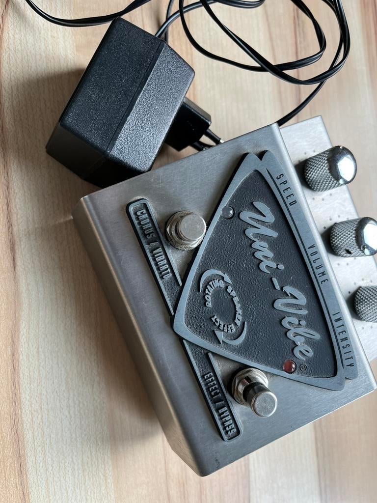 Dunlop Uni-Vibe UV-1 Chorus/Vibrato, Musique & Instruments, Effets, Enlèvement, Utilisé