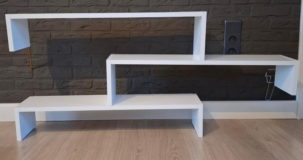 Wit rekje (om aan muur op te hangen), Huis en Inrichting, Woonaccessoires | Wanddecoraties, Gebruikt, Ophalen