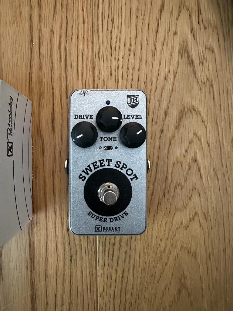 Keeley sweet spot Johnny Hilland, Musique & Instruments, Enlèvement ou Envoi