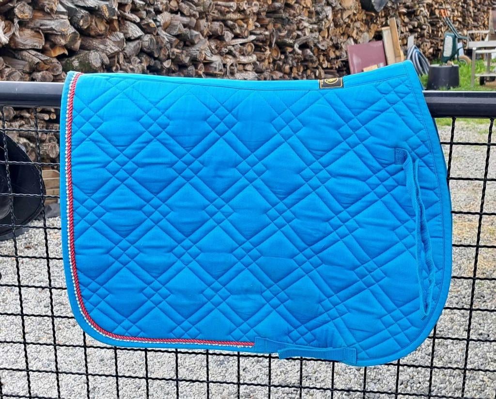 A vendre tapis de selle, Enlèvement, Comme neuf