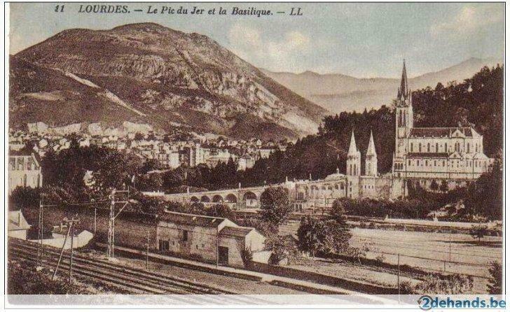 Lourdes le pic du jer et la basilique, Verzamelen, Ophalen of Verzenden, Frankrijk