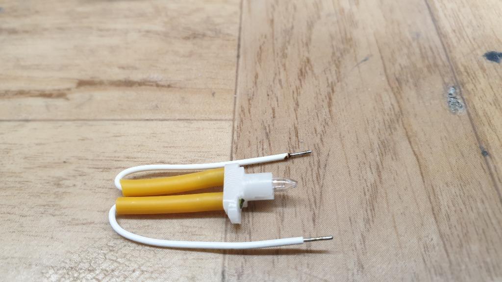 jw1176 : mini lampjes 2V   0.17A philips nr 5322 A1 134 4400, Enlèvement ou Envoi, Neuf