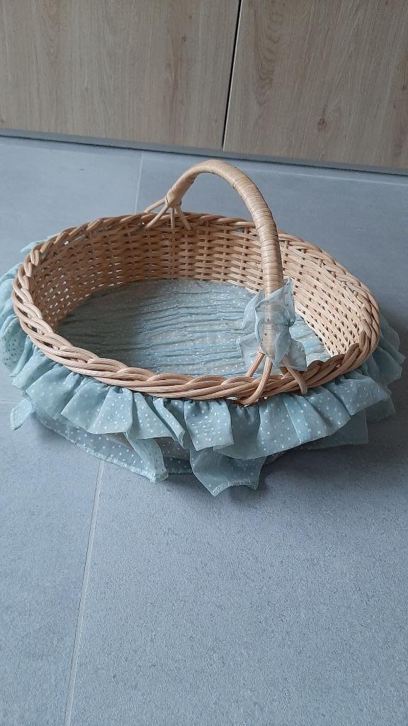 Rieten mand  met stof bekleed - handmade, Antiek en Kunst, Ophalen