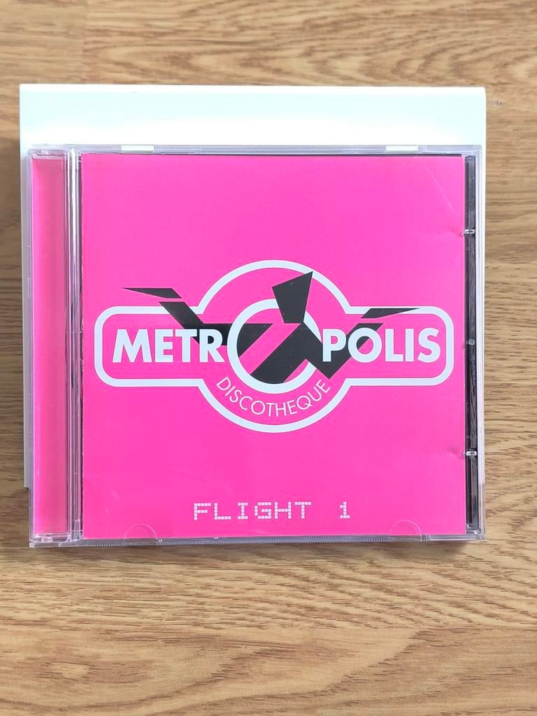 Metropolis flight 1 cd - METROPOLIS FLIGHT 1 - 2000 - dance, CD & DVD, Enlèvement ou Envoi