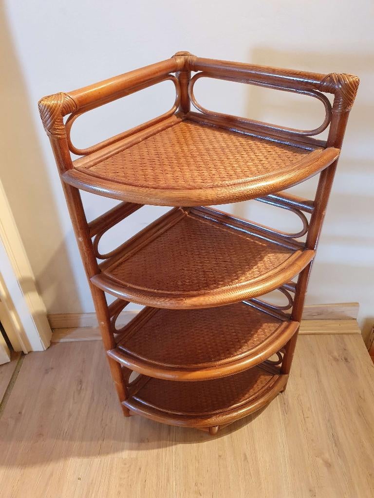 Grande étagère de coin en rotin, Maison & Meubles, Enlèvement, Comme neuf