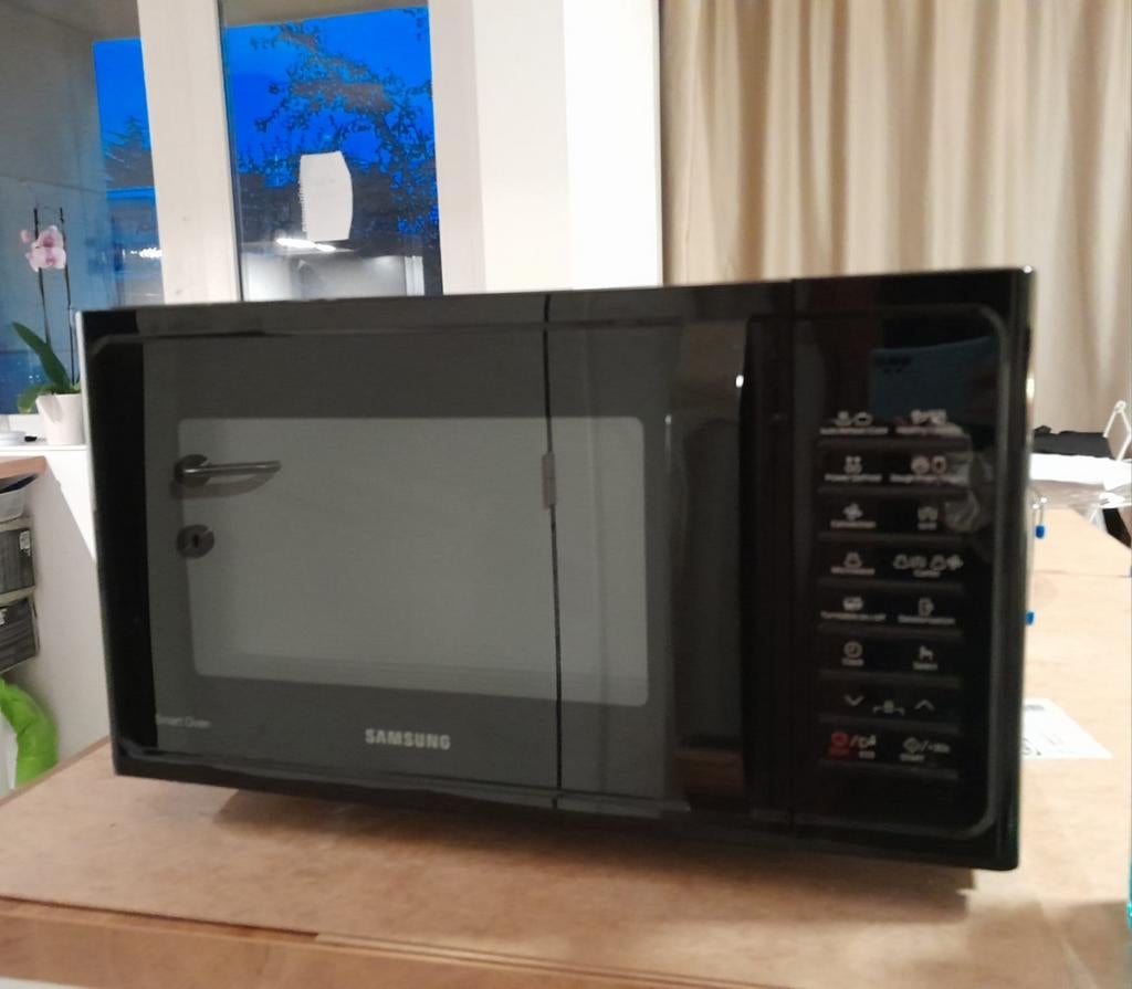 Micro-ondes combiné Samsung, Elektronische apparatuur, Microgolfovens, Ophalen, Microgolfoven, Zo goed als nieuw, Inbouw