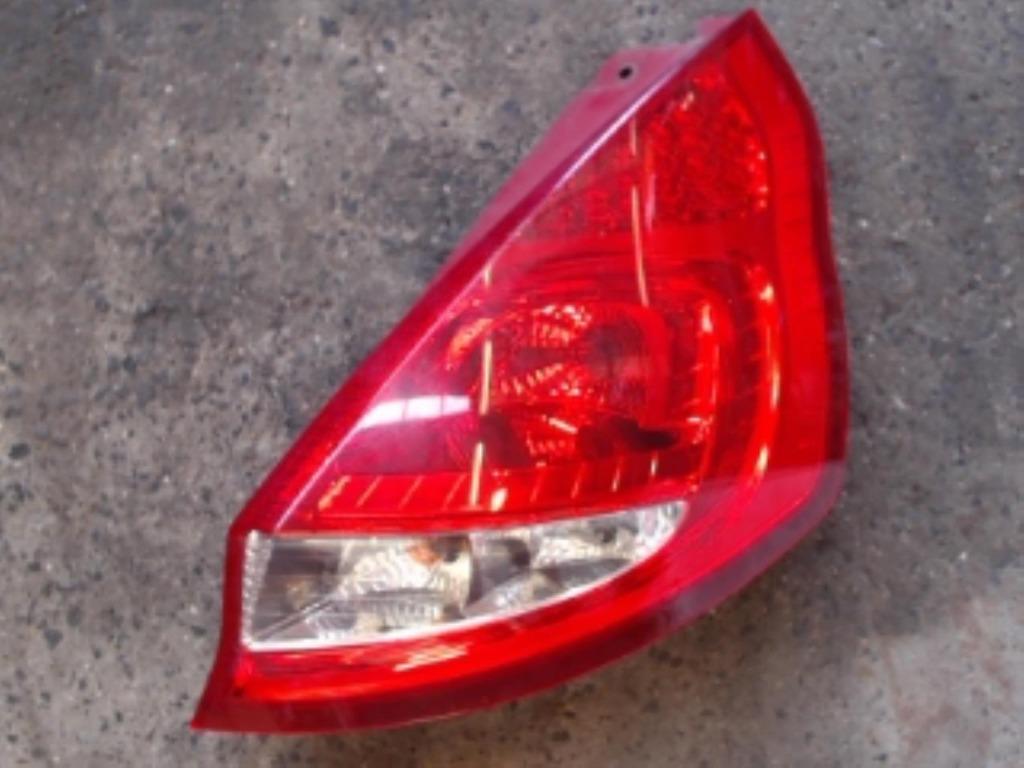 Feu arrière droit Ford Fiesta 6 2008-2012 LP/13401, Enlèvement ou Envoi, Utilisé, Ford