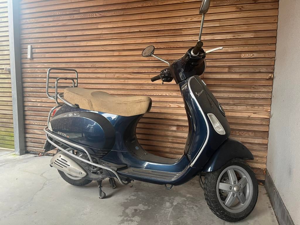 Vespa Piaggo lx125 ie, Ophalen, 125 cc, Zo goed als nieuw, Benzine