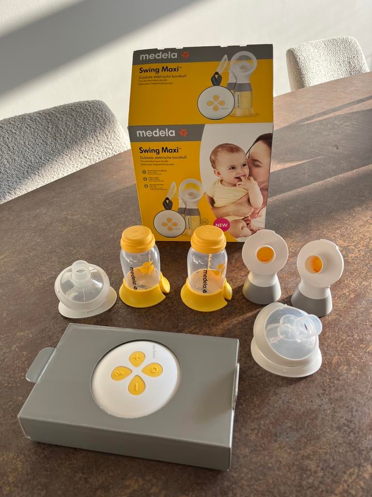 Medela dubbele elektrische borstkolf, Ophalen, Zo goed als nieuw, Borstkolf