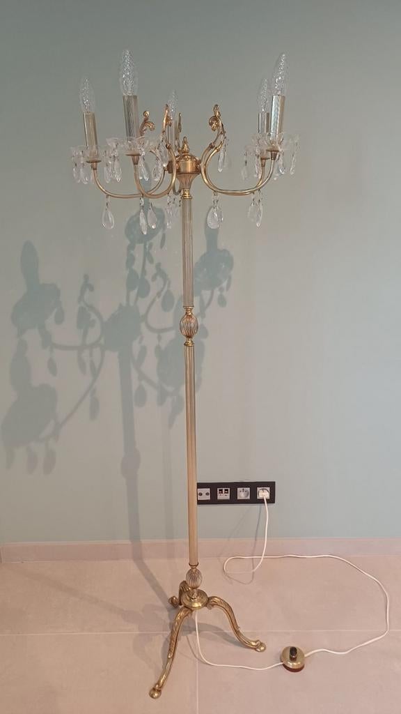 Lampadaire entièrement en laiton et cristal de 145 cm de hau, Enlèvement