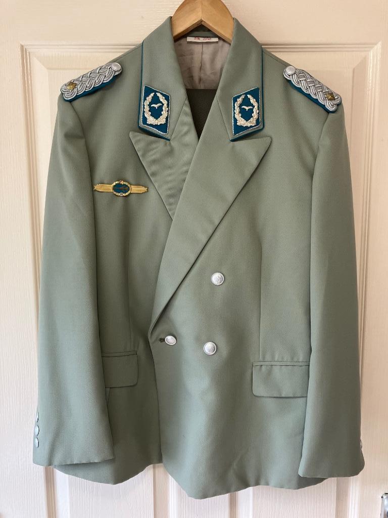 DDR luchtmacht gala uniform, Verzamelen, Militaria | Algemeen, Verzenden, Luchtmacht, Kleding of Schoenen
