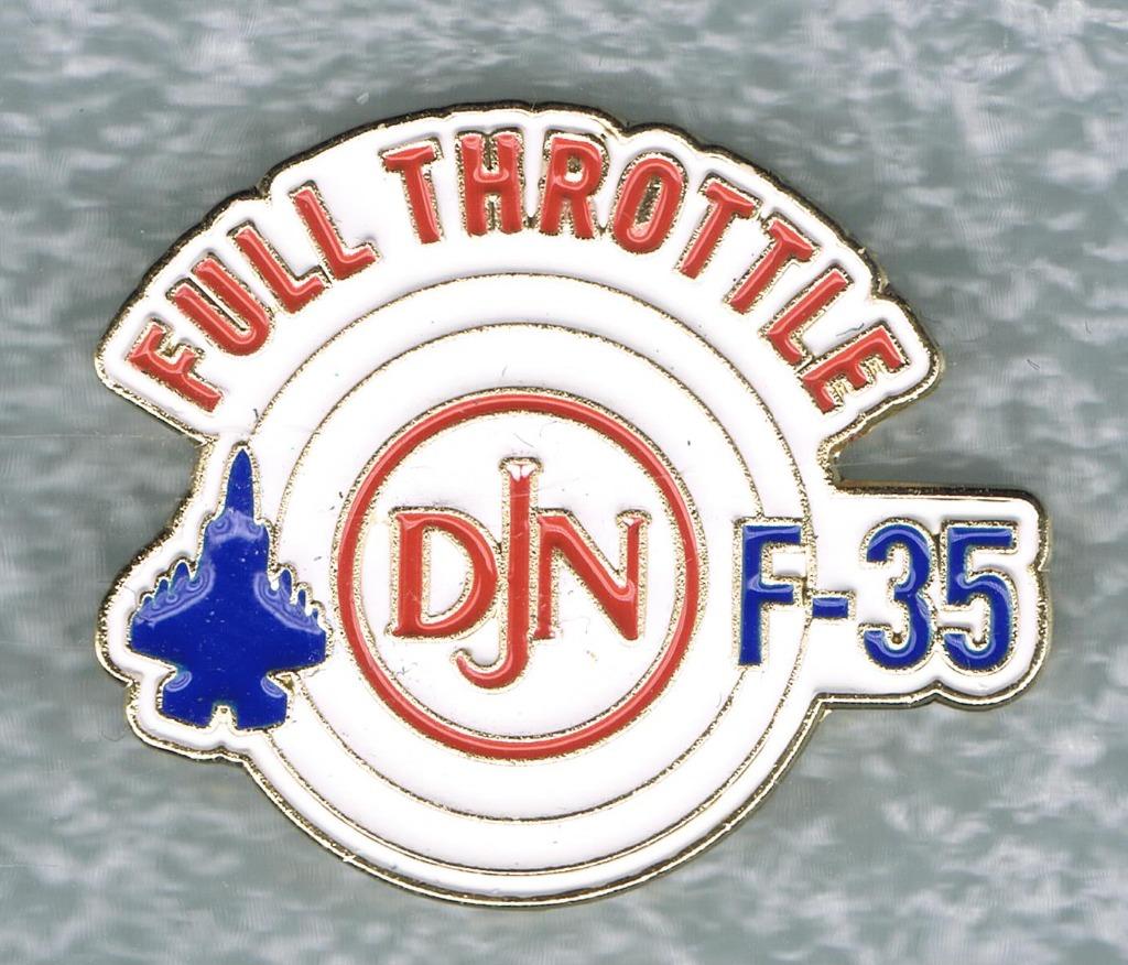 F-35 pin by DJN ( B11 ), Ophalen of Verzenden, Luchtmacht, Embleem of Badge