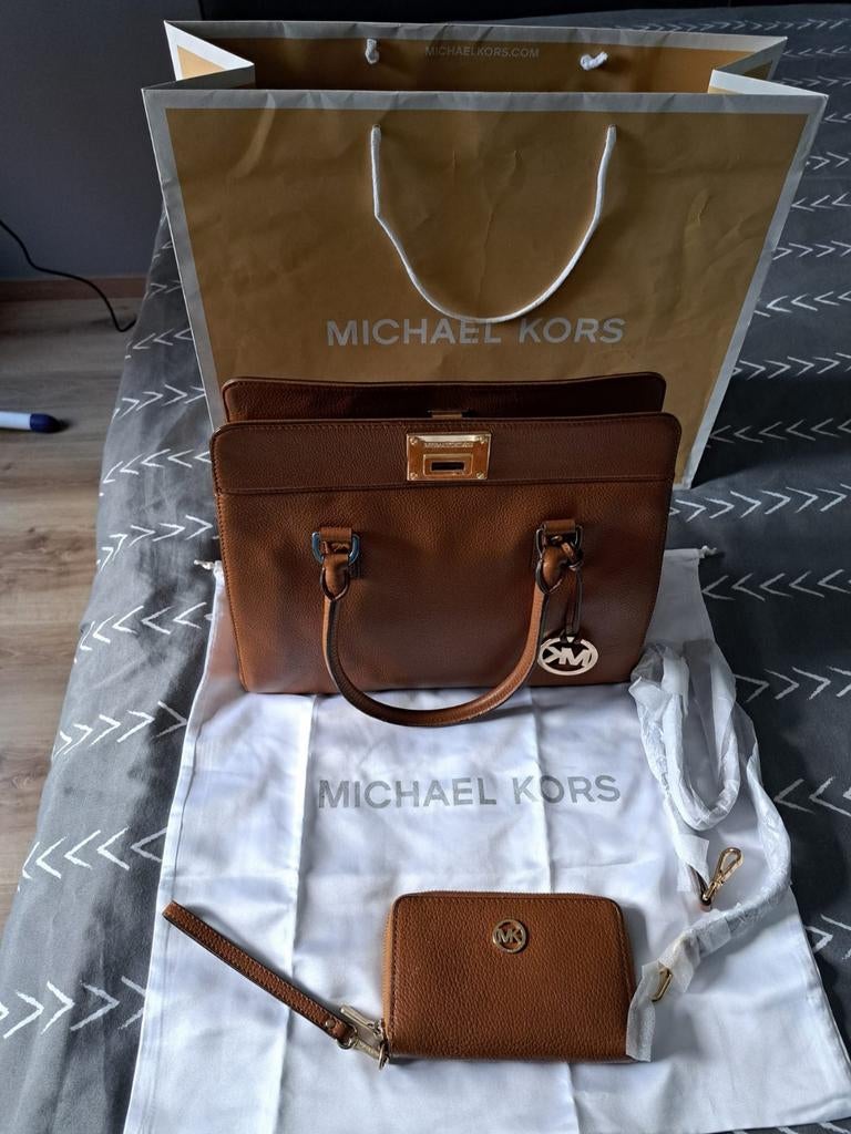 Michael Kors handtas en portefeuille, Enlèvement ou Envoi, Comme neuf, Sac à main