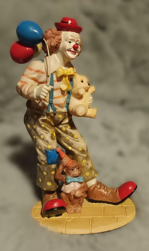 figurine de clown de cirque avec ballons, Collections, Statues & Figurines, Enlèvement ou Envoi, Utilisé