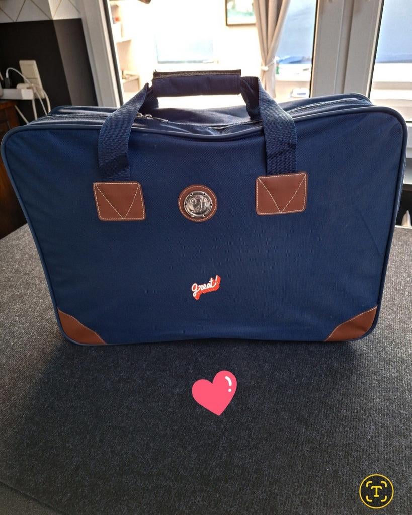 Joli étui en cuir. Parfait état ! Comme neuf !, Enlèvement
