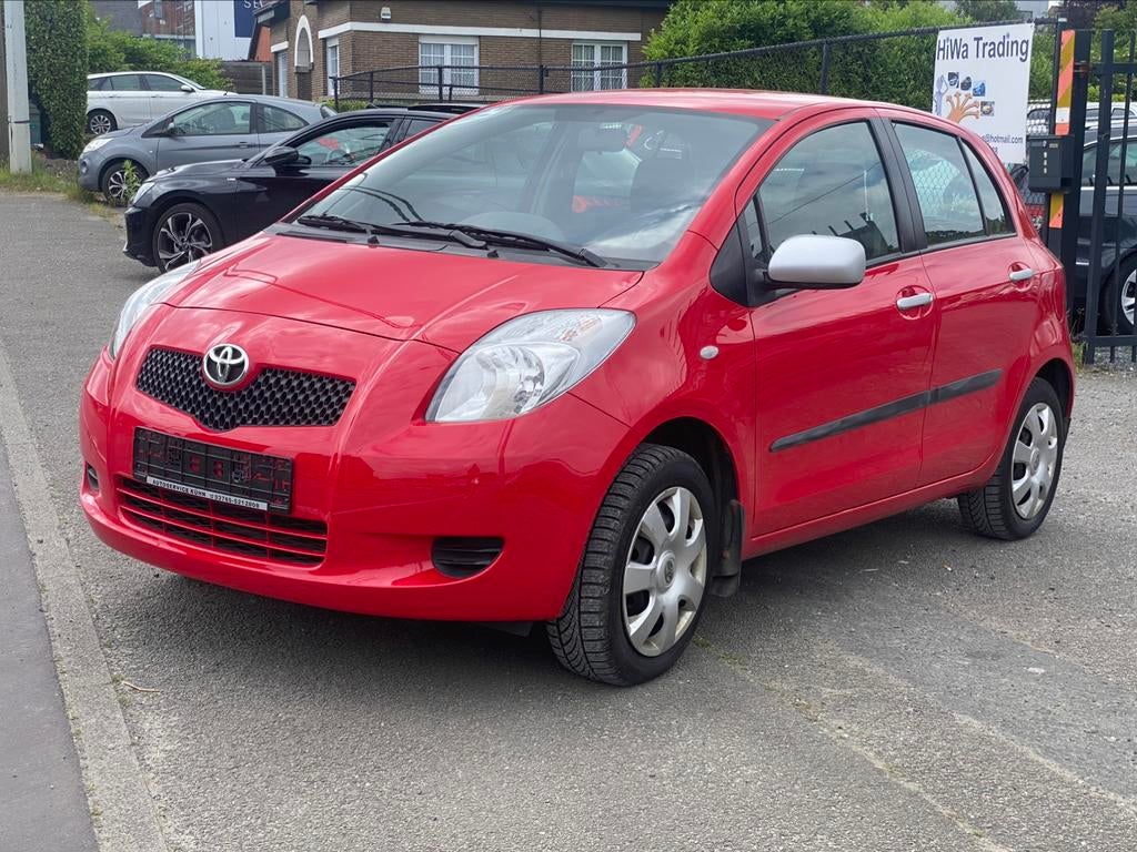 TOYOTA YARIS 1.0 VTT-i, Auto's, Voorwielaandrijving, Stof, Zwart, 4 cilinders