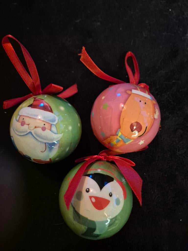 Kerstballen kerstman pinguïn rudolf rendier, Diversen, Kerst, Ophalen of Verzenden