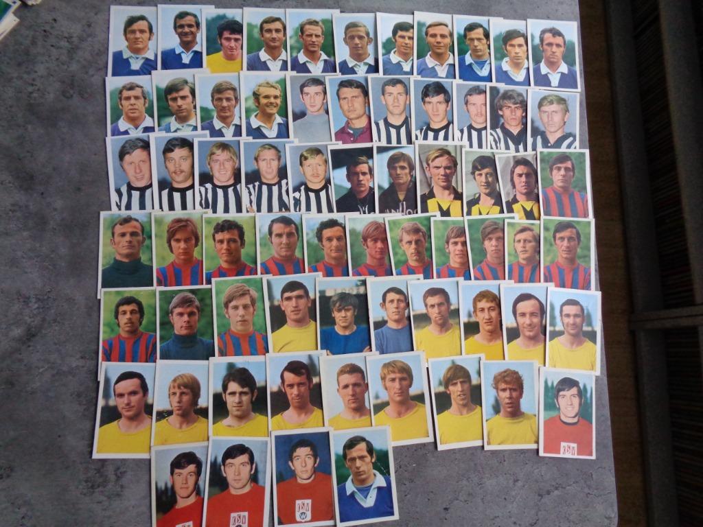 Voetbal prenten plaatjes anno 1970/1971 ed. Vanderhout  67x, Verzenden