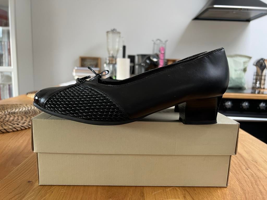 Chaussures Hush Puppies p.40, Comme neuf, Chaussures basses, Hush Puppies, Noir