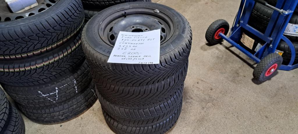 Winterbanden sets Ford Fiesta 175/65R14 Continental / Vredes, Auto-onderdelen, Ophalen, 14 inch, Gebruikt, 175 mm