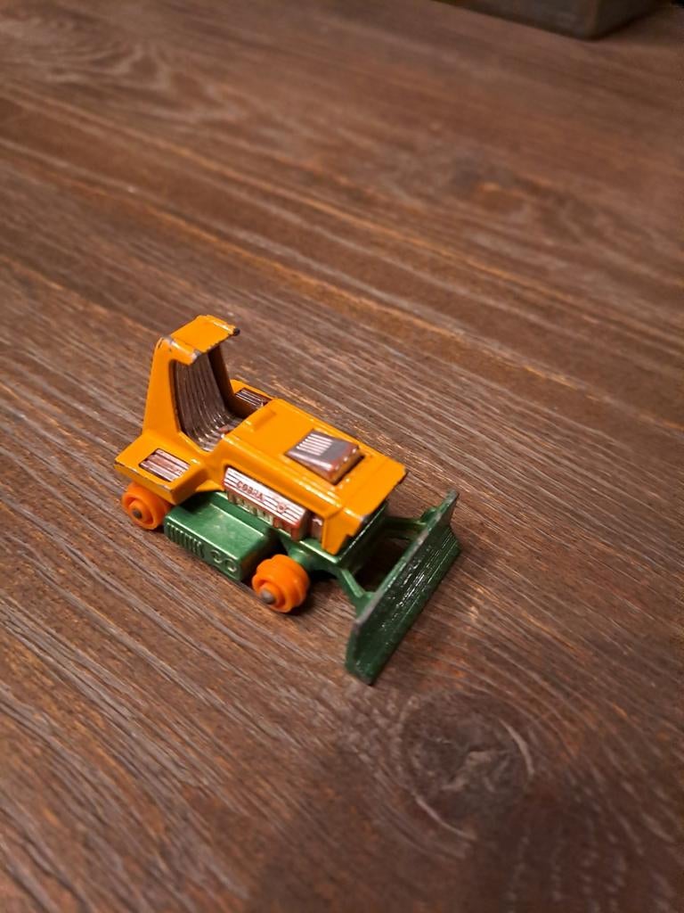Matchbox, bulldozer n 12, Enlèvement ou Envoi