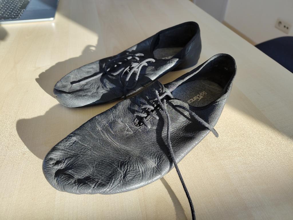 Jazz-dansschoentjes maat 42, Ophalen, Gebruikt, Schoenen