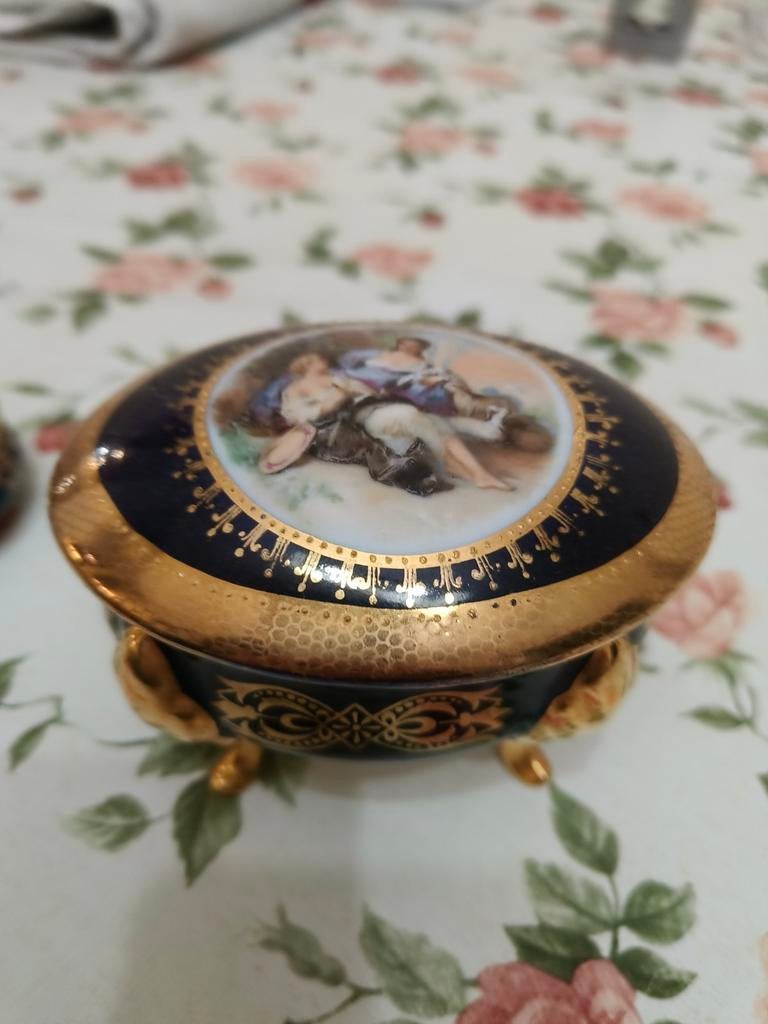 Bonbonnière - porcelaine de Limoges, Antiek en Kunst, Antiek | Porselein, Ophalen of Verzenden